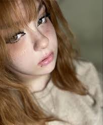 Emily Fedele's Instagram, Twitter & Facebook