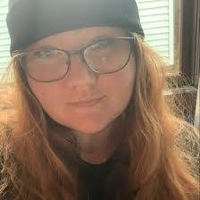 Heidi Shumaker's Instagram, Twitter & Facebook