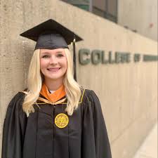 Meet Olivia Wulf, our 2023 Outstanding Young Alumni Award winner! After  receiving her BSN in 2019, Olivia began her nursing career as a staff nurse  in the MICU at University of Iowa