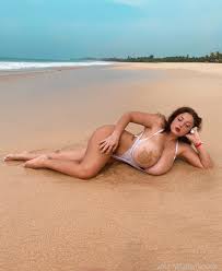 Madison Moore - pictures, memes and posts on JoyReactor