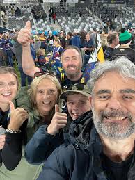 The Breeze Dunedin 98.2FM