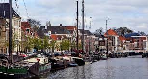 Er staat op deze hemelvaartsdag weinig wind uit het oosten tot noordoosten, ook is het niet te warm en niet te koud. Zwolle The Netherlands Top Things To Do In Zwolle The Netherlands Netherlands Places To Visit Zwolle
