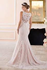 Das passende brautkleid ist sehr wichtig, es sollte umstandsbedingt angepasst werden und weder zu. 61 Mermaid Fit N Flare Brautkleider Ideen In 2021 Braut Kleider Brautmode