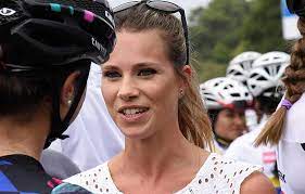 Marion rousse (born 17 august 1991) is a french former racing cyclist. Cyclisme Tour De La Provence Marion Rousse Dans Un Nouveau Role Video Cyclisme Le Telegramme