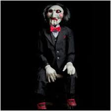 Un macabro reto que terminó en una terrible tragedia pero, ¿se puede culpar a los videojuegos de ello? 22 Ideas De Jig Saw Juego Macabro Personajes De Terror Disfraz De Jigsaw