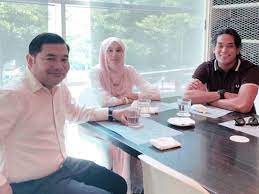 Khairy jamaluddin is minister of science, technology & innovation in the malaysian federal government. Buzz Over Nurul Izzah And Khairy Meetings Asia News Top Stories The Straits Times