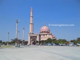 Anda boleh pergi ke putrajaya sentral dengan menggunakan bas atau keretapi. How To Get To From Kuala Lumpur To Putrajaya