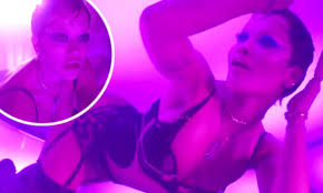 Rita ora flaunts her trim pins while performing her single bang bang on the tonight show starring jimmy fallon from the sydney opera house. Rita Ora Sets Pulses Racing In Black Lace Lingerie And Suspenders As She Teases Bang Music Video Daily Mail Online