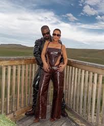 Kim kardashian biography kimberly kim. Kim Kardashian S Big Week Billionaire Status Friesian Horses And A Surprise From Kanye West