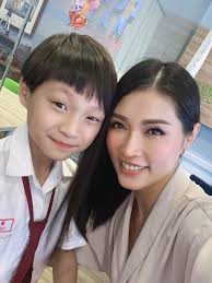 年初十快乐。Happy CNY! 🧧 我心目中的小帅哥。帅吗? ￼还是单身。￼😛 My handsome boy. Handsome tak?  Single & available. Haha... 🤪 After the long holidays.... Finally Ashton  Wong is back to school & back to his favorite after