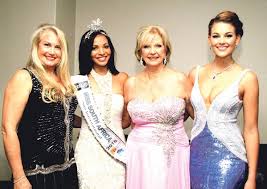 Liesl laurie (born december 24, 1990 in johannesburg, south africa) is a south african model and beauty pageant titleholder who was crowned miss south africa 2015. Liesl Laurie Is Crowned Miss Sa The Bugle Weekly Community Magazine Tabloid