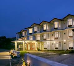 Experience timeless warmth and legendary hospitality surrounded by the scenic beauty of our central highlands at jetwing st. Nuwara Eliya 5 Star Hotel Galway Heights Official Site