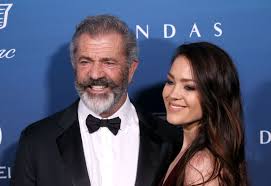 Gibson is already the father of eight children. Mel Gibson Has Been Dating Rosalind Ross Since 2015 And She Is 35 Years Younger Than The Actor