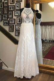 Glücksrobe glücksrobe ist wofür wir stehen, wir wollen bräute glücklich sehen! Brautkleid 36 Boho Stil Der Brautladen Frankfurt