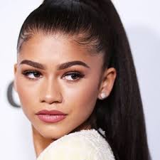 Why cant Gabrielle Union cross over in HOLLYWOOD ?