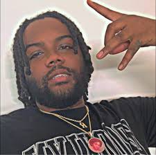 SauceWalka signs a new artist, gives him $100,000 cash and speaks