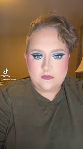 It’s been a minute buuuuut hi! #mua #comedy #lipsync #lgbt