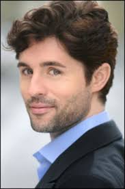 Peter Lockyer Is New Jean Valjean in Les Miz Tour