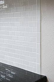 Perfect Way To End Backsplash When The Wall Continues Google Search Kitchen Tiles Backsplash Subway Tile Backsplash Kitchen Glass Tile Backsplash