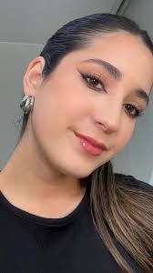 Maquillaje de Ojos con Cinta Adhesiva: Tutorial Paso a Paso