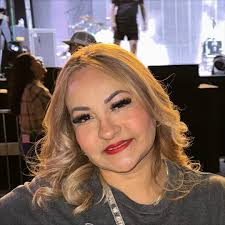 USHLI supports educational advancement! Apply for the Dr. Juan Andrade, Jr.  Scholarship For Young Hispanic Leaders before November 30th! #somosushli