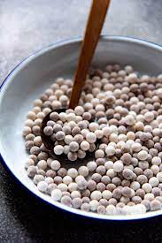 Jun 18, 2021 · boiling the boba once you have your tapioca balls formed, ununiformed and all, you're going to need to boil them to get that signature bouncy texture. How To Make Boba Pearls Tapioca Pearls The Flavor Bender