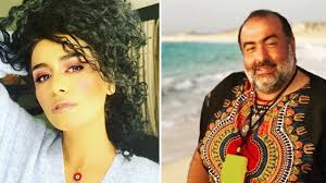 وأعلنت نانسي صلاح، وفاة شقيقتها صباح اليوم الثلاثاء عبر حسابها بموقع تبادل الصور يشار إلى أنه قبل يومين رحلت والدة الفنانة نانسي صلاح والتي التقت بها مؤخرا بعد 27 عامًا. Ø¨Ø§Ù„ØµÙˆØ± Ø®Ø·ÙˆØ¨Ø© Ù†Ø§Ù†Ø³ÙŠ ØµÙ„Ø§Ø­ ÙˆØ·Ù„ÙŠÙ‚ Ø±ÙˆØ¨ÙŠ Ø¨Ø´ÙƒÙ„ Ø±Ø³Ù…ÙŠ Ù…Ø¬Ù„Ø© Ø¹Ø±ÙˆØ³