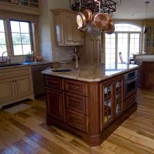 Like The Island As A Different Color Than The Main Cabinets The Microwave In The Island Is A Great Idea Home Kitchens Kitchen Home Decor