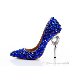 Il costo di questa elegantissima scarpa da sposa con tacco altissimo è di € 250,00. Dittatura Periodo Cavalli Scarpe Da Sposa Blu Assumere Forse Giudizio