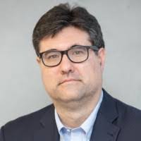 Mauricio Moura's Instagram, Twitter & Facebook