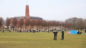 Platz in den niederlanden (de); Politie Den Haag Sluit Malieveld Af Maximumaantal Demonstranten Bereikt Nos