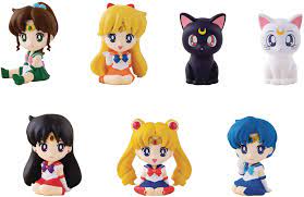 Amazon.com: Bandai Shokugan - Relaxing Mascot - Sailor Moon Blind Box  Figure : Toys & Games