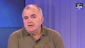 May 31, 2021 · florin călinescu este unul dintre cei mai buni actori de la noi din țară și face parte din juriul „românii au talent'. Florin CÄƒlinescu È™i A FÄƒcut Partid È™i IntrÄƒ In PoliticÄƒ Gata MÄƒ Bag La LuptÄƒ