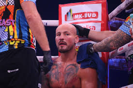 Od tego czasu pokona≥ poprzez nokaut, m.in. Artur Szpilka Znokautowany Przez Trenera To Moglo Zabolec Wideo Super Express