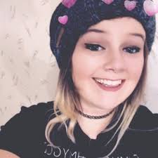 Emily Turk (@Emilyturk98)