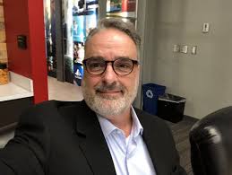 POLITICS Gay media owner to run for Chicago mayor