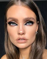 24 Fall Makeup Trends 2019 Shockingly Wearable Makeup Looks For Fall Makeuptrends Fall Makeup Trend Celebrity Makeup Makeup Looks