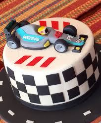Pin By Gaby Marin On Mercedes Formula 1 Car Racing Cake Cake Amazing Cakes