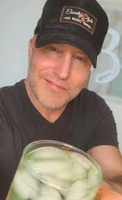 Can you see me? I was wondering if you would Toast a Margarita with me when  my new song comes out? 🥂💚