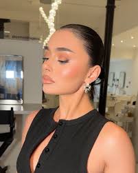 Travelling the world doing what i love most 🇮🇹 Gratitude doesn't even  begin to cover it. A younger Adam dreamed of a life like this traveling the  world, doing what he loves,