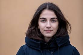 KRÖNIKA: "Nöj er inte med dyngbaggegalans instagram"