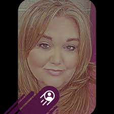 Loretta Lynn poses during a...