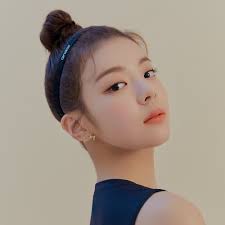 Among the members, the group's member lia seems to be one of the most popular members as many netizens have been busy. Itzy Global On Twitter Itzy Lia Summer Collection