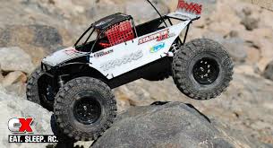 Remove the battery with gloves and clean the battery compartment with a toothbrush and vinegar. Project Traxxas Stampede 4x4 Mtv