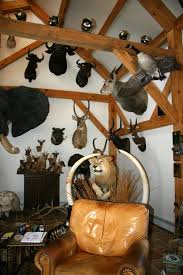 Trophy Room Services At Northeast Taxidermy Studios Hunting Decor Living Room Trophy Rooms Taxidermy Decor
