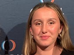 Maia Bennett's Instagram, Twitter & Facebook