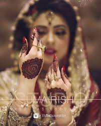2 724 Likes 41 Comments Studio Umairish Official Studioumairish On Instagram Si Bridal Mehendi Designs Bridal Mehndi Designs Beautiful Henna Designs
