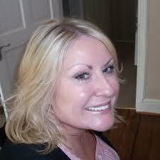 Janet Carty's Instagram, Twitter & Facebook