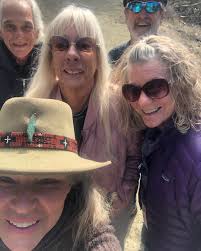 Sarah-Jane SunJay McLaren Owen (@sunjaybuffalo) • Instagram photos and  videos