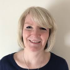 Diana Wood's Instagram, Twitter & Facebook